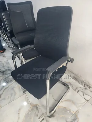 High Quality Visitor's Fabric Office Chair.