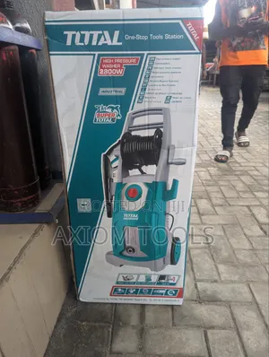 Total Industrial High-Pressure Washer 2800W