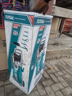 Total Industrial High-Pressure Washer 2800W