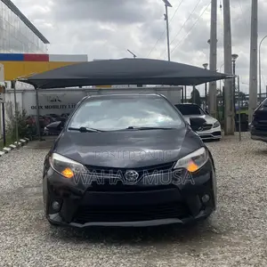Toyota Corolla 2015 Black