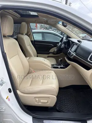 Toyota Highlander Limited 4dr SUV (3.5L 6cyl 6A) 2015 White