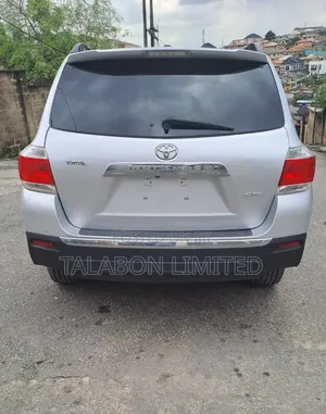 Toyota Highlander 2012 Silver