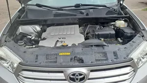 Toyota Highlander 2012 Silver