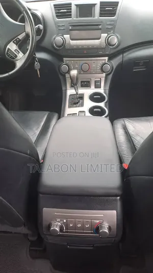Toyota Highlander 2012 Silver