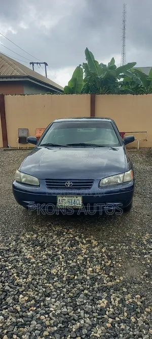 Toyota Camry 1998 Brown
