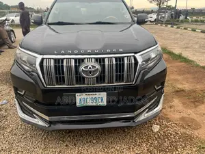 Toyota Land Cruiser Prado 2016 Black