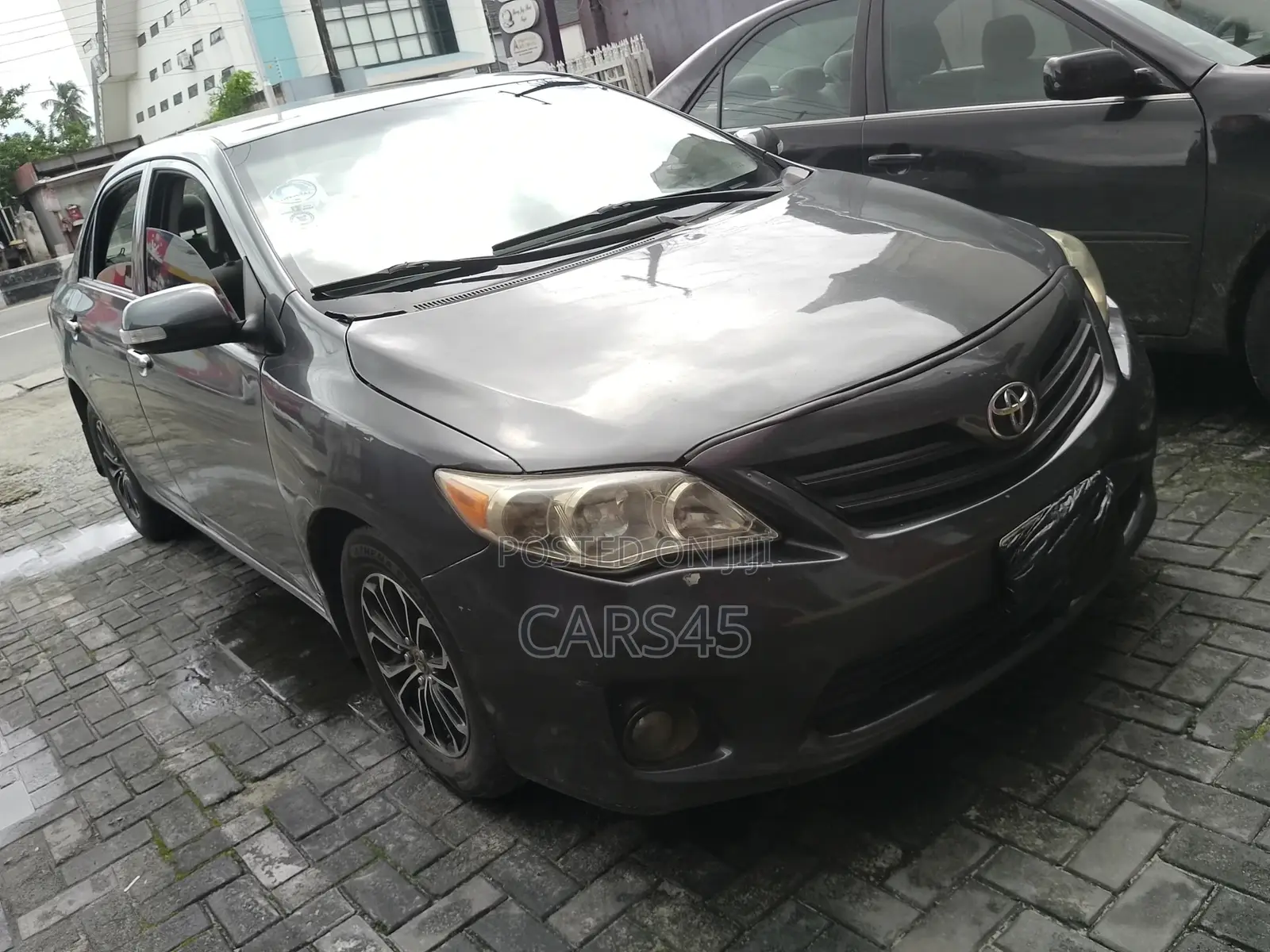Toyota Corolla 2010 Gray
