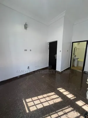 1bdrm Shared Apartment in Agungi for rent