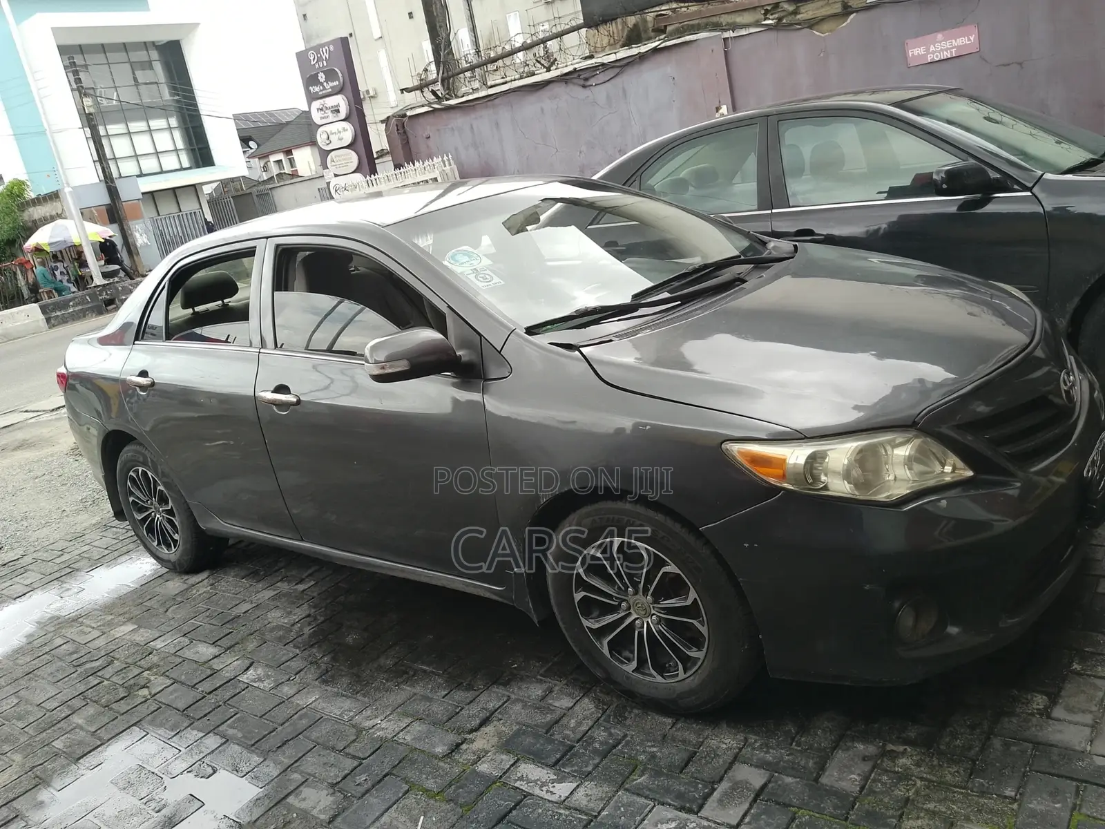 Toyota Corolla 2010 Gray