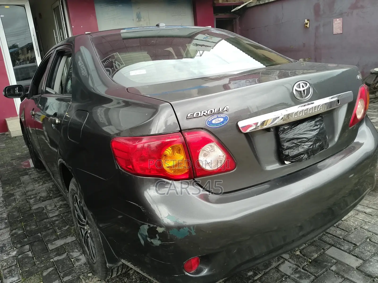 Toyota Corolla 2010 Gray