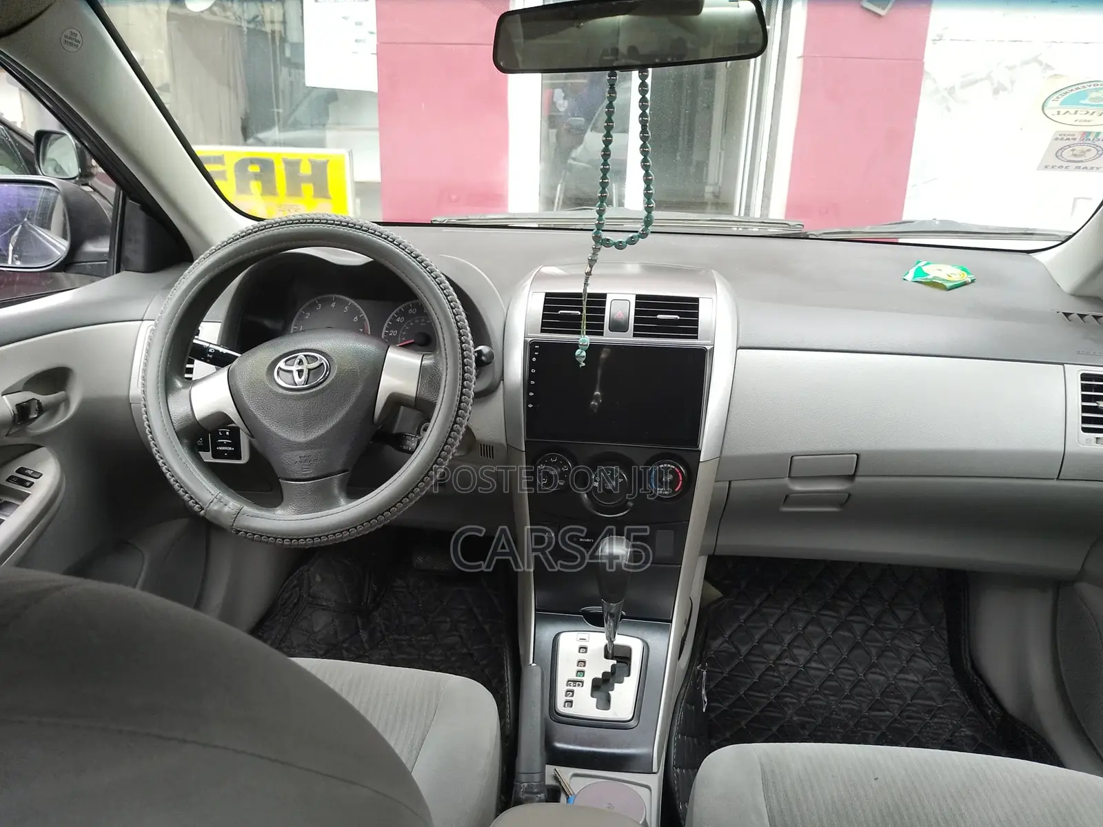 Toyota Corolla 2010 Gray