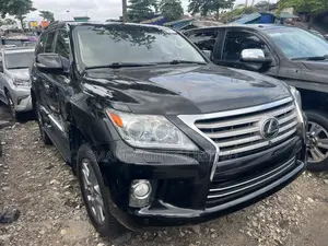 Lexus LX 570 (5 seats) AWD 2016 Black