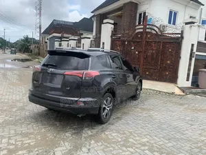 Toyota RAV4 2018 Gray