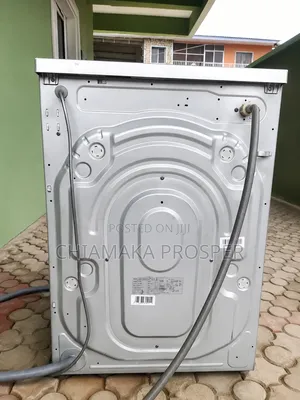 Neatly Used Midea Automatic Washing Machine 7kg Loader