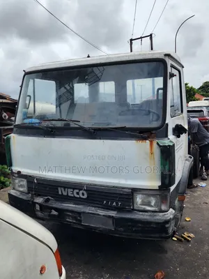 Foreign Used Iveco Fiat Cap and Chassis Truck