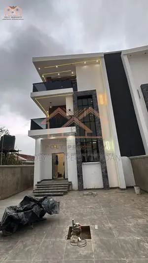 4bdrm Duplex in Oluyole Estate, Ibadan for sale