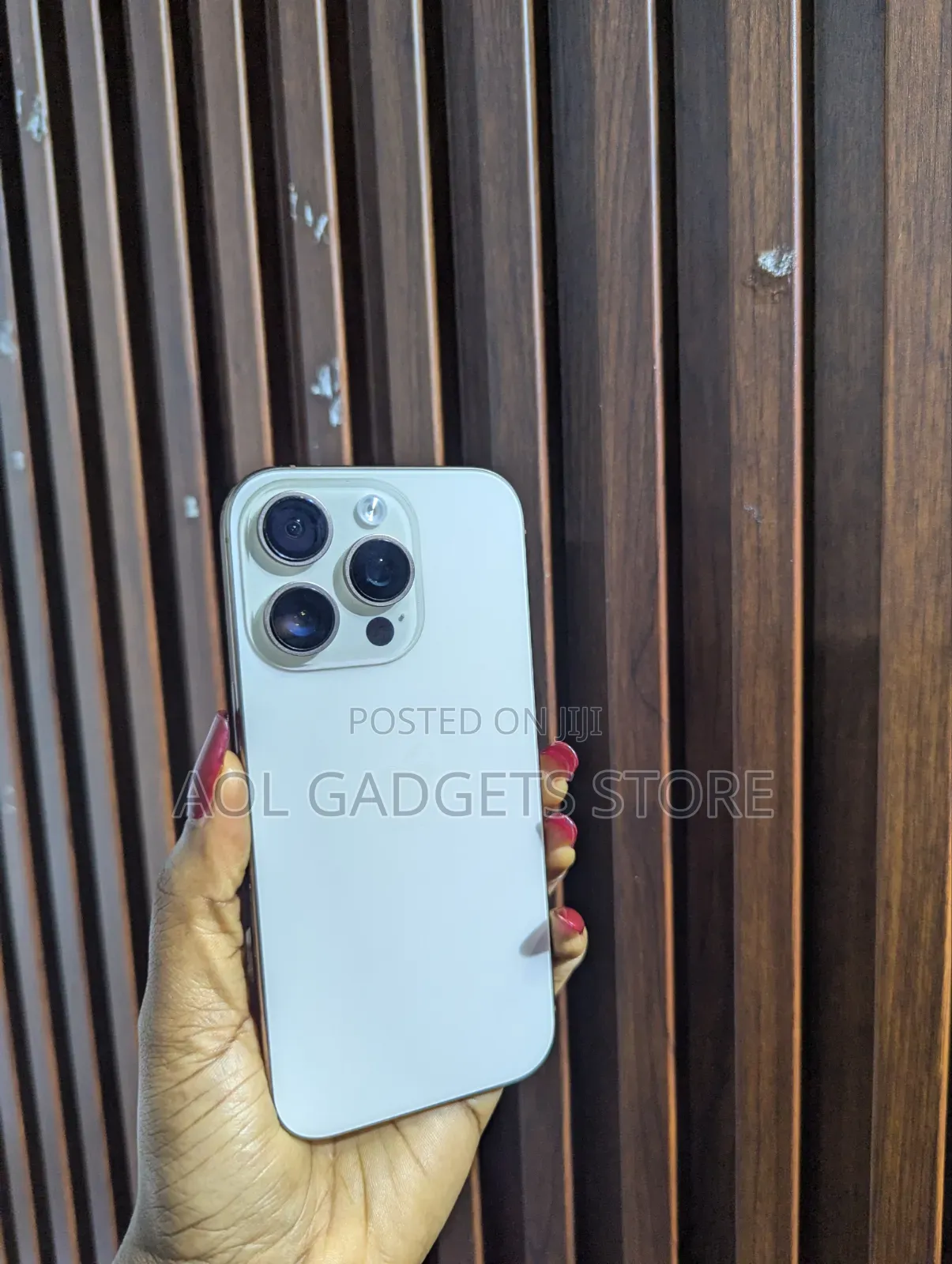 Apple iPhone 16 Pro 128 GB Gold