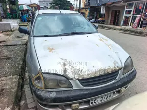 Toyota Avensis 1.6 VVT-i 2000 Silver