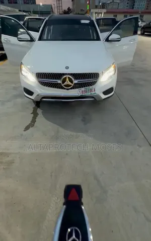 Mercedes-Benz GLC-Class 2017 White