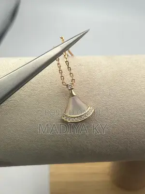White Fan Shape Necklace