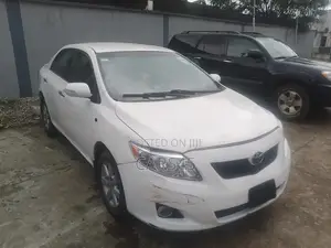 Toyota Corolla 2008 White