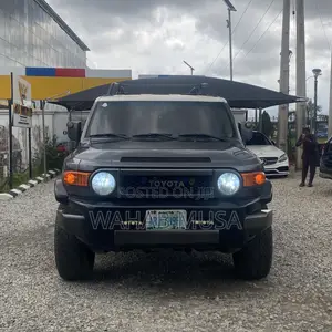 Toyota FJ Cruiser 2007 Gray