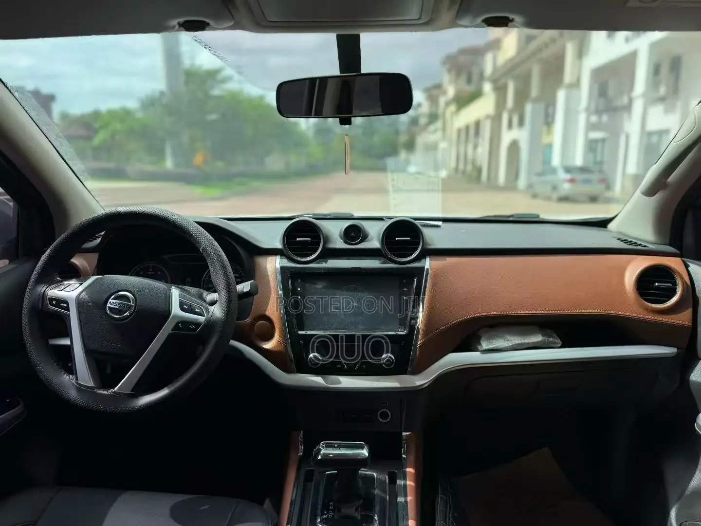 Nissan Pick-Up 2021 White
