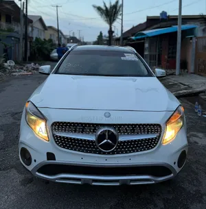 Mercedes-Benz GLA 250 2016 White