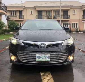 Toyota Avalon Limited Sedan FWD (3.5L 6cyl 6A) 2013 Black