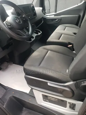 New Mercedes-Benz Sprinter 2025 Black