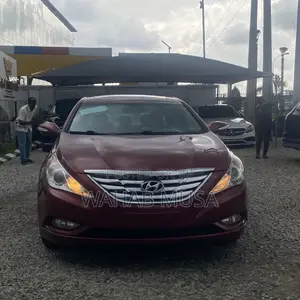 Hyundai Sonata 2011 Red