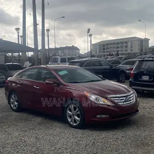 Hyundai Sonata 2011 Red