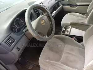 Toyota Sienna 2006 Silver