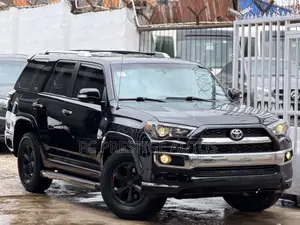 Toyota 4-Runner SR5 4WD 2011 Black