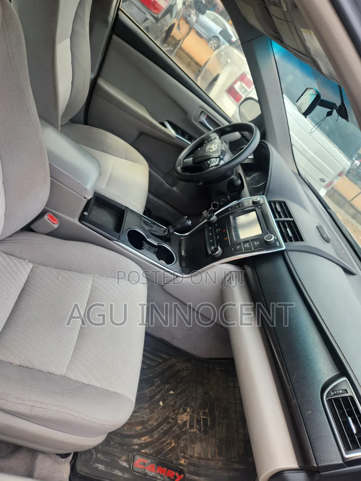 Toyota Camry 2018 Silver