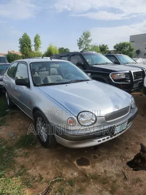 Toyota Corolla 2000 Silver