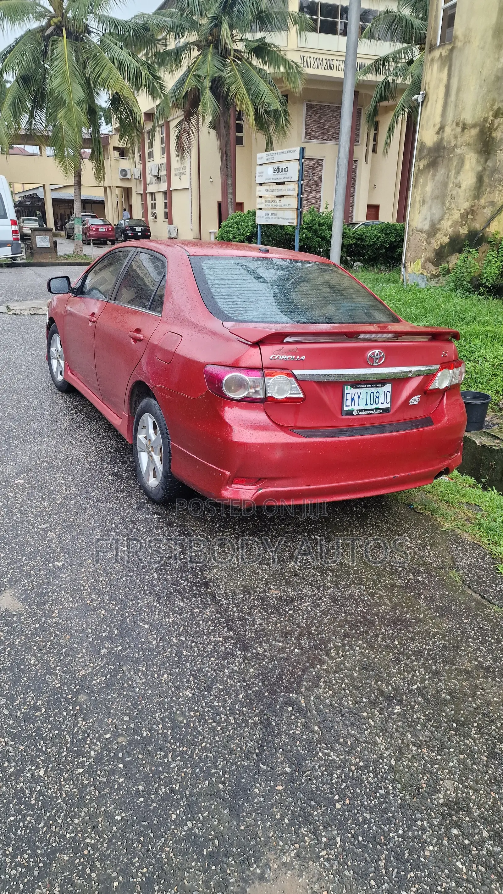 Toyota Corolla 2011 Red