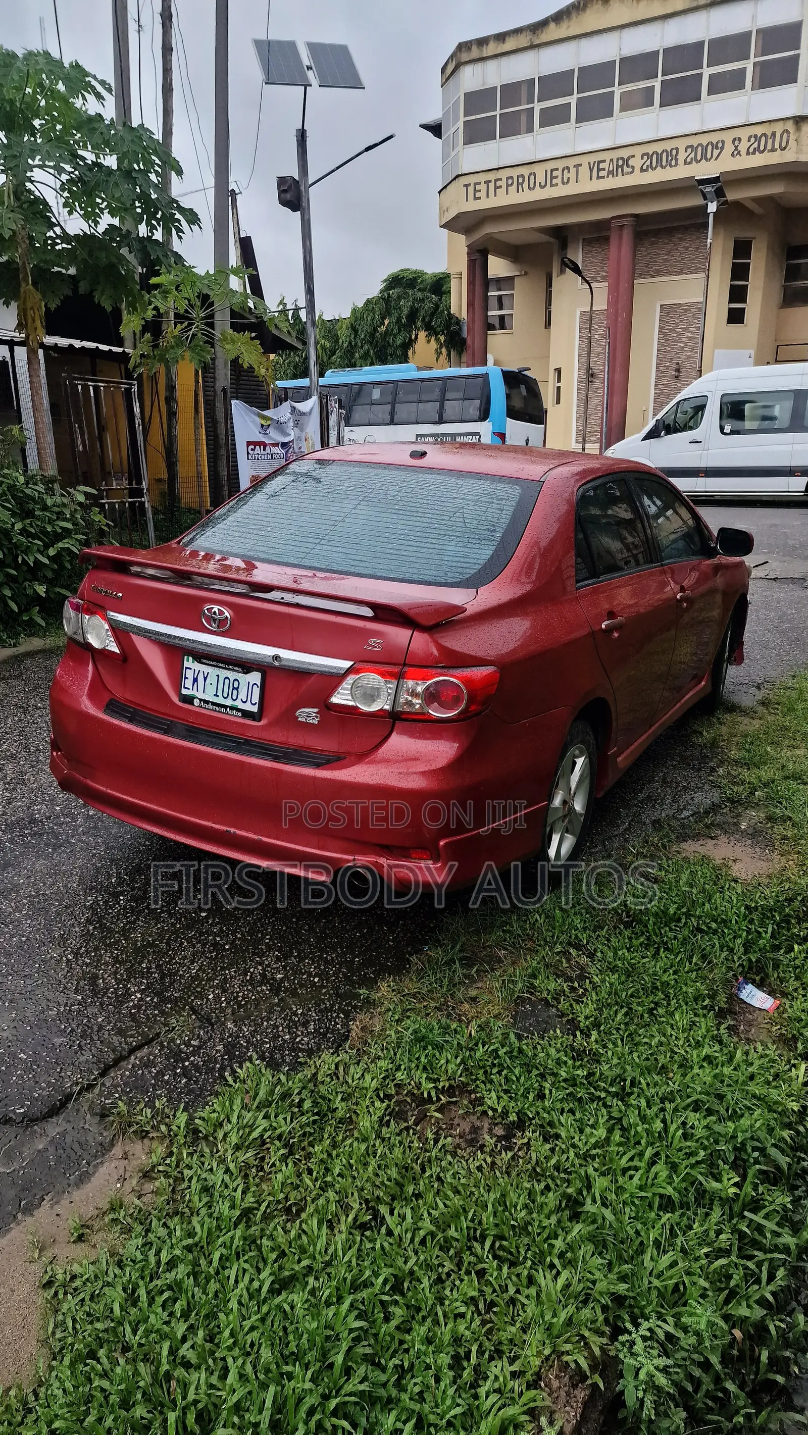 Toyota Corolla 2011 Red