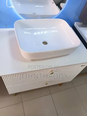 Compelet Cabinet