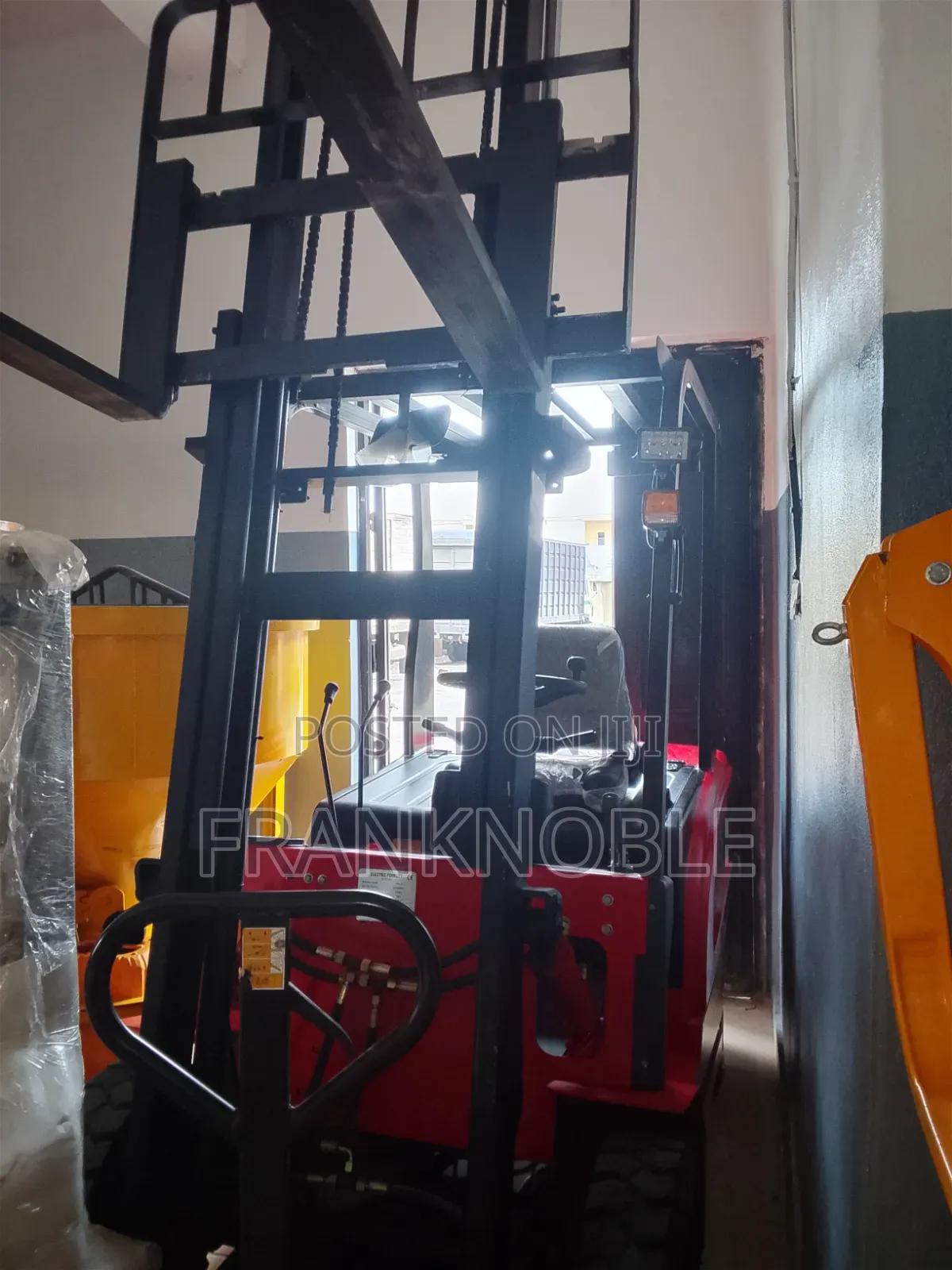 Electric Forklift 2ton