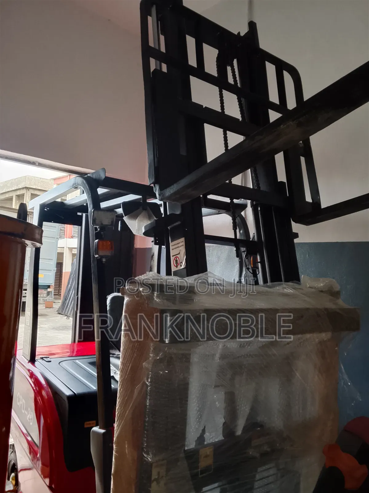 Electric Forklift 2ton