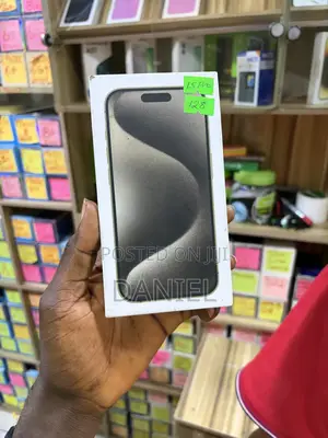 New Apple iPhone 16 Pro Max 256 GB Black
