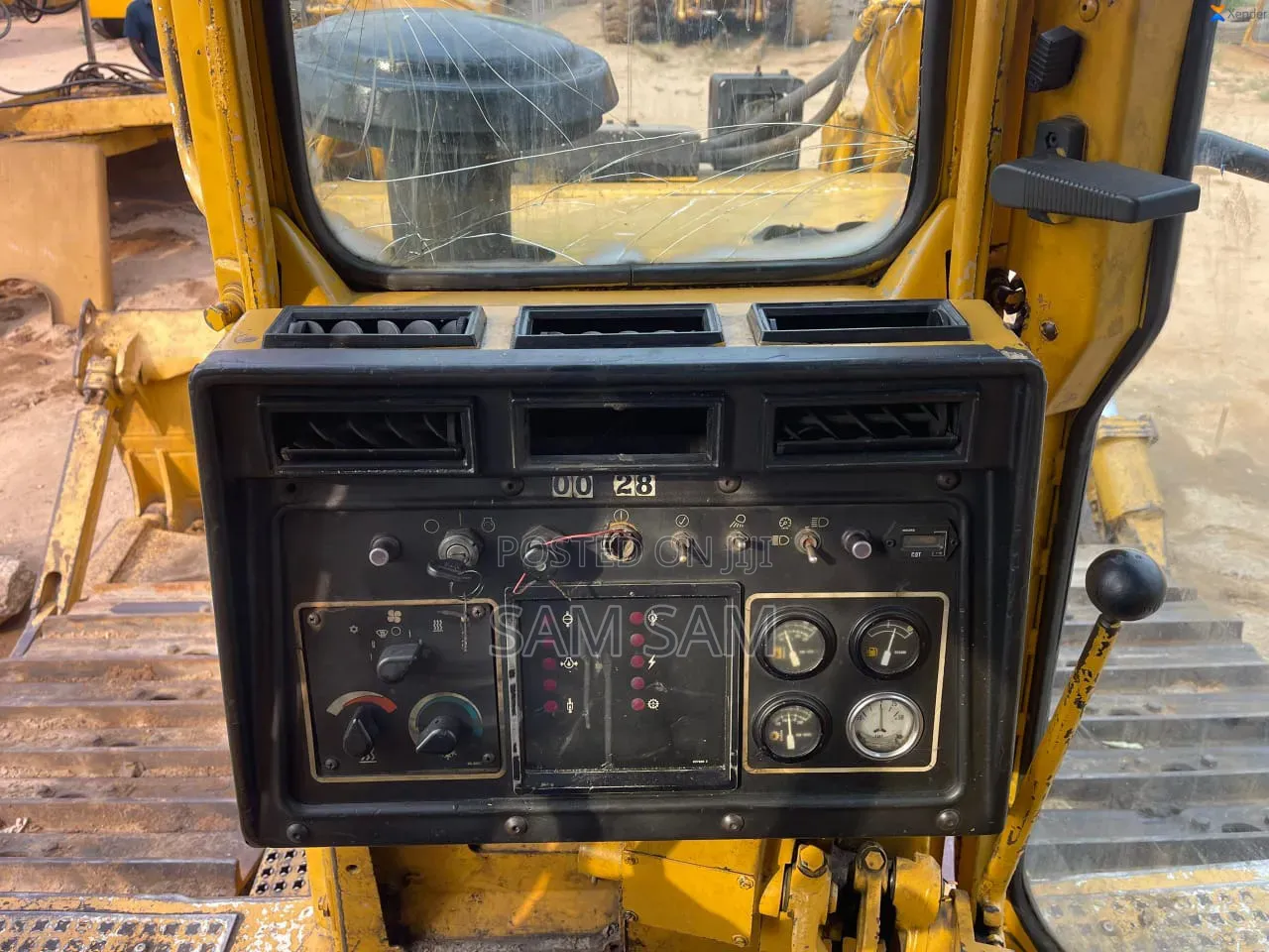 D6H Bulldozer