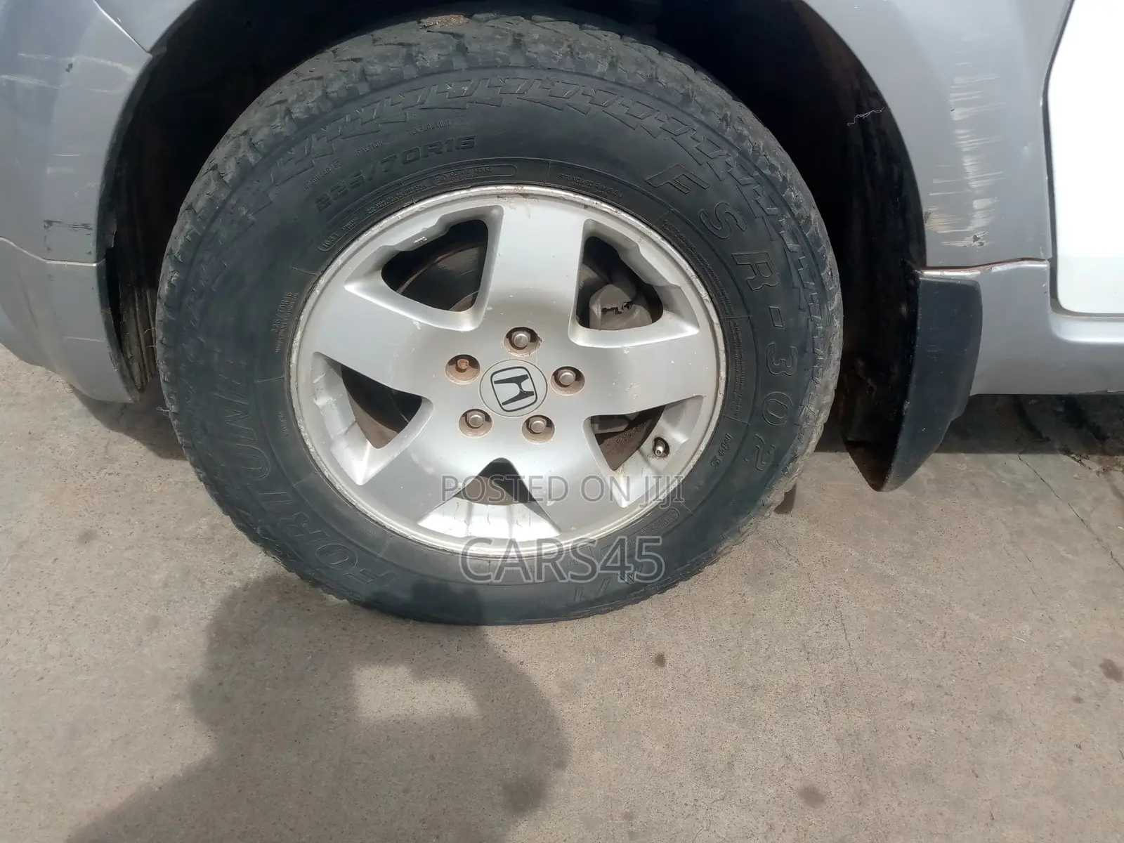Honda Element 2004 White