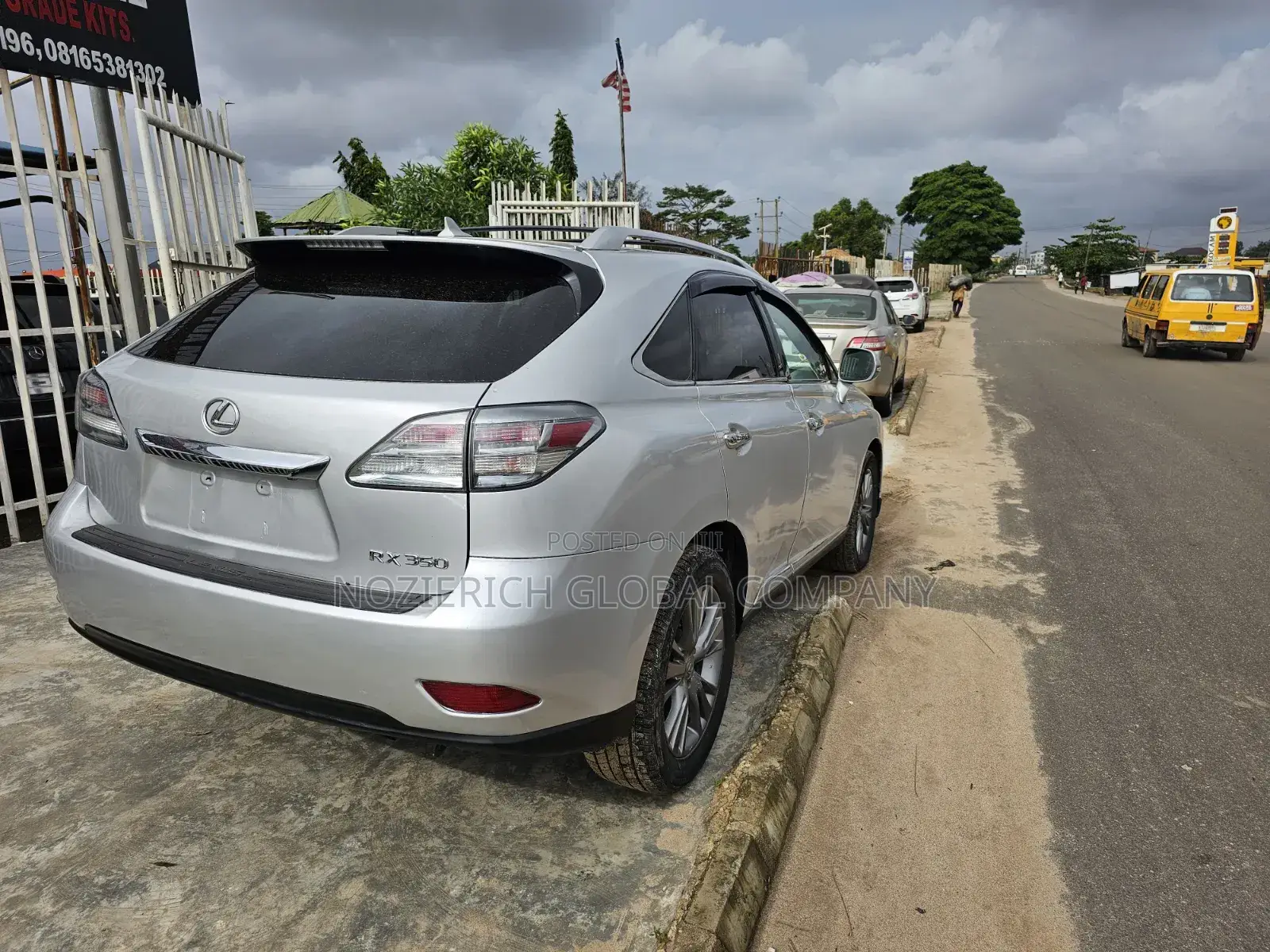 Lexus RX 2011 Silver
