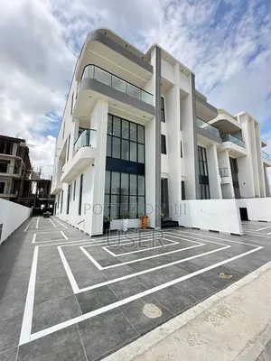5bdrm Duplex in Lekki for sale