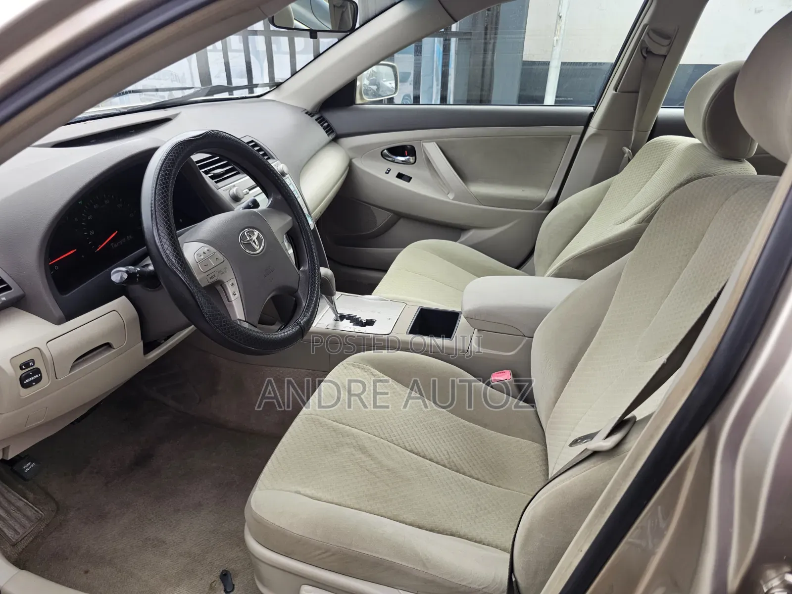 Toyota Camry 2009 Gold