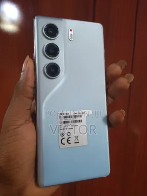 Tecno Camon 40 128 GB Silver