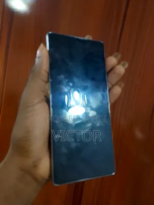 Tecno Camon 40 128 GB Silver