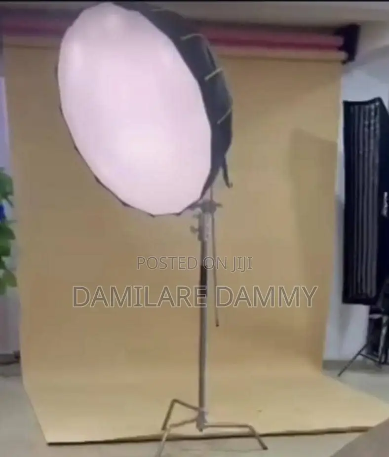 C-Stand White